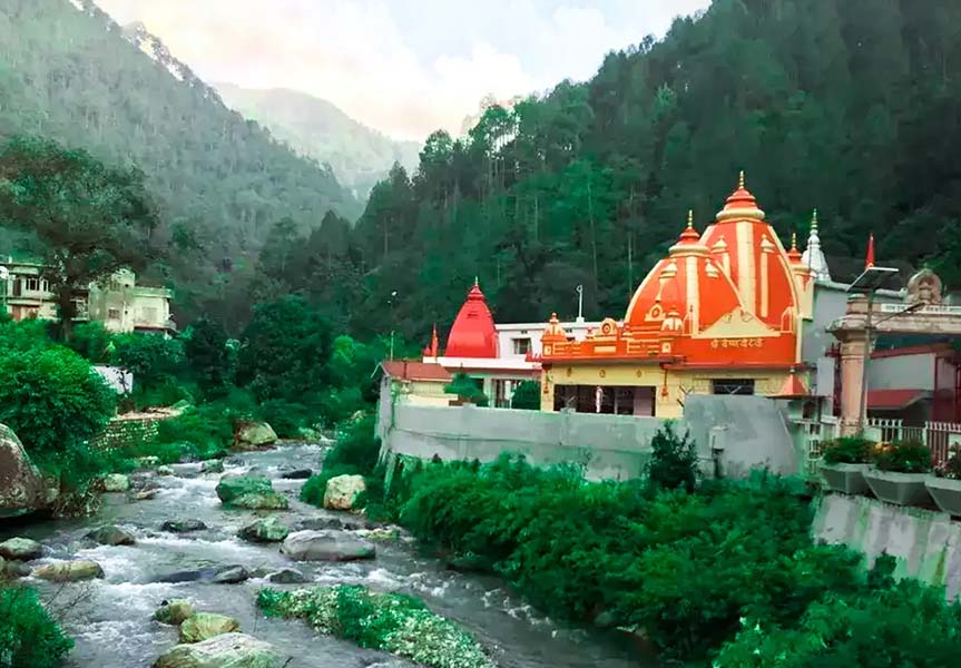 Nainital, Kainchi Dham, and Jim Corbett Package from Delhi