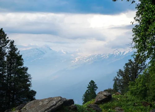 Nag Tibba Trek Package via Devalsari – A Unique & Spiritual Himalayan Experience | Travelophila