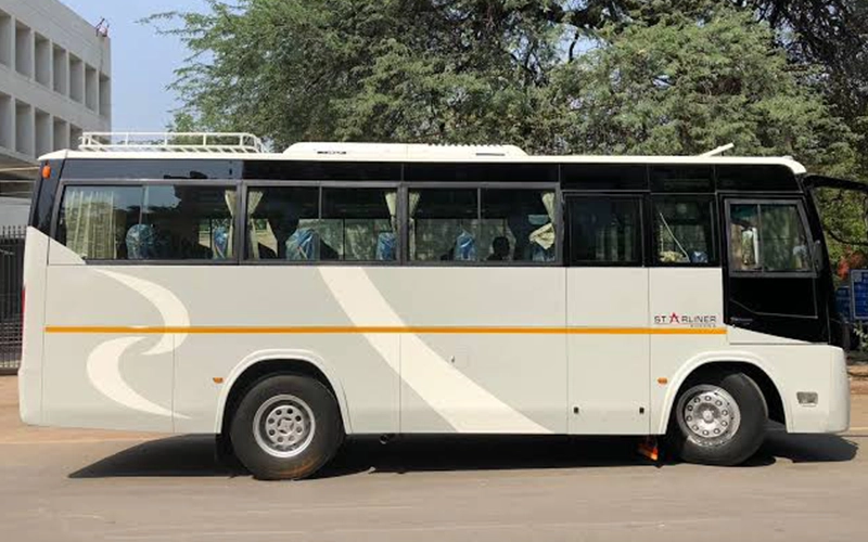 Mini bus rental for group travel in Uttarakhand
