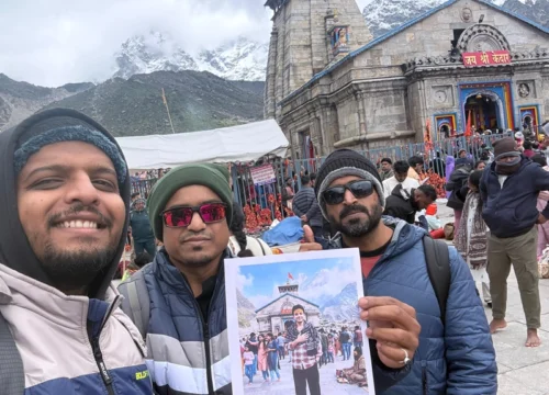 Three Friends Reached Kedarnath… But Four Friends Completed the Journey