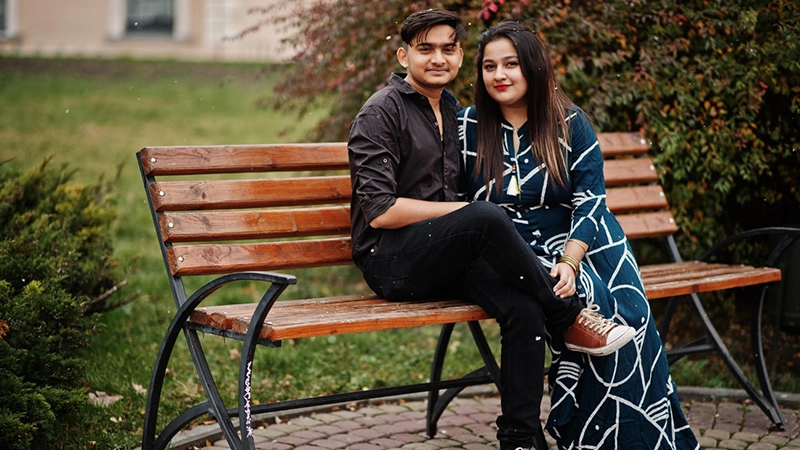 Couple enjoying Nainital holiday in Kumaon